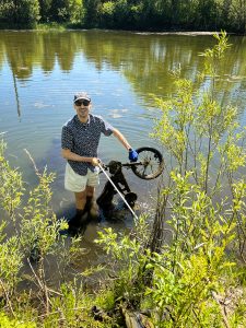 Bike found in turtle pond